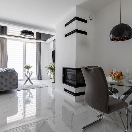 Apartament Z Basenem I Kominkiem ,,Baltic Sun” Sztutowo Bagian luar foto