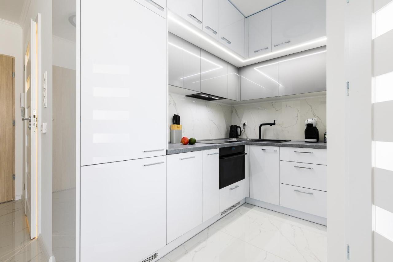 Apartament Z Basenem I Kominkiem ,,Baltic Sun” Sztutowo Bagian luar foto