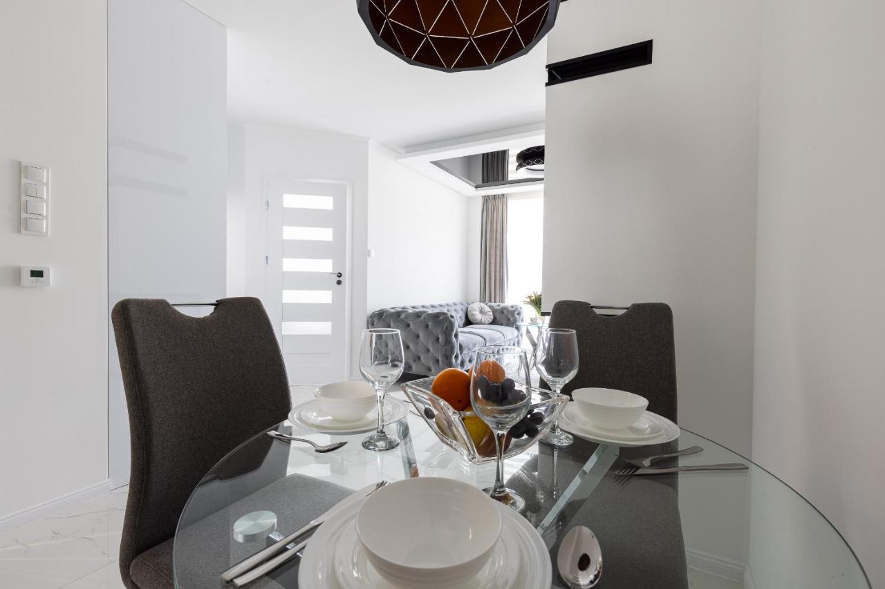 Apartament Z Basenem I Kominkiem ,,Baltic Sun” Sztutowo Bagian luar foto