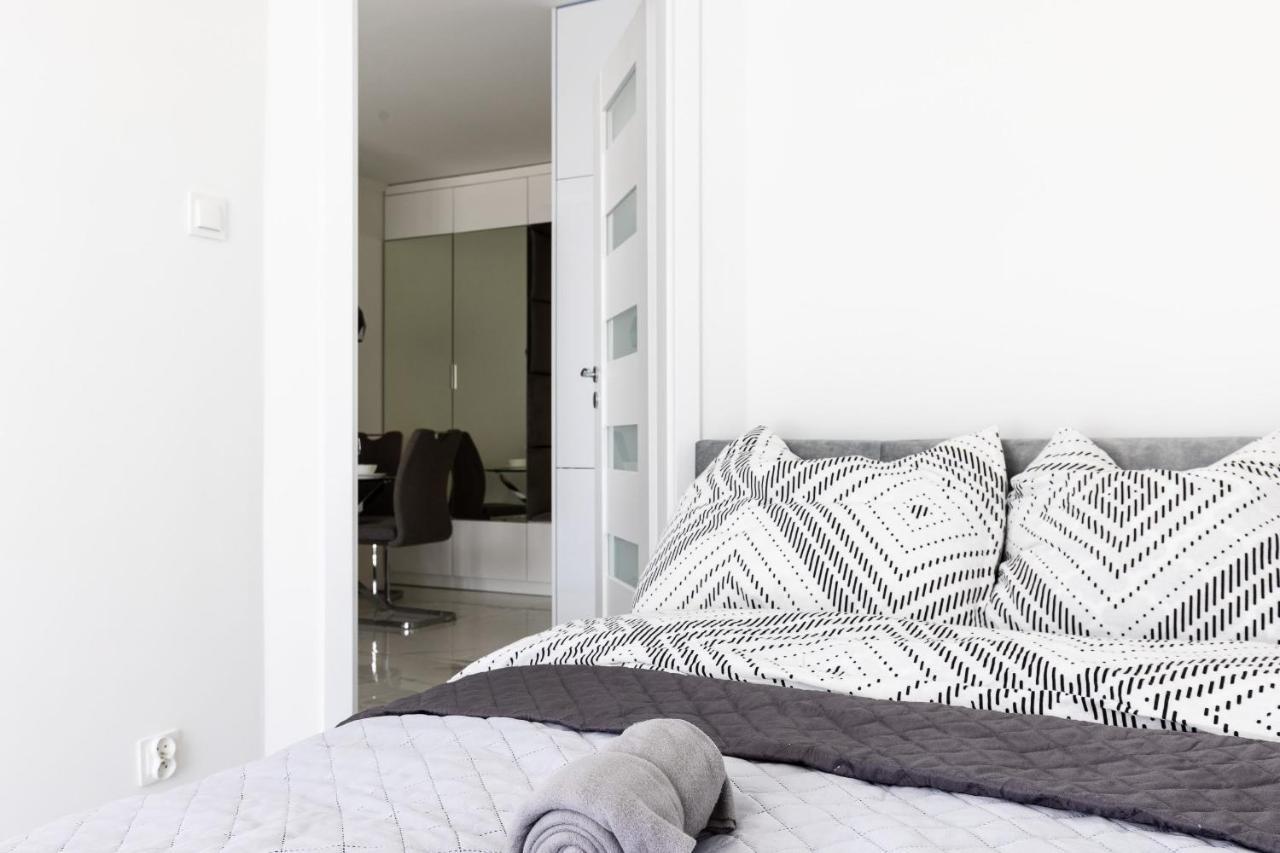 Apartament Z Basenem I Kominkiem ,,Baltic Sun” Sztutowo Bagian luar foto
